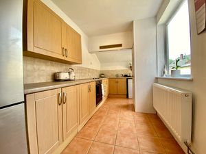 Kitchen- click for photo gallery